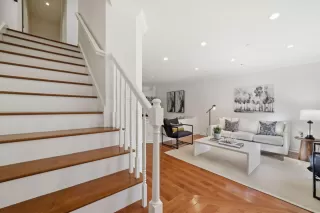 Photo #4: ML82038877 Listing 