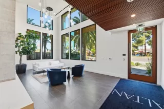 Photo #4: ML82038899 Listing 