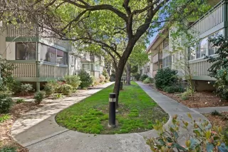 Photo #4: ML82038930 Listing 