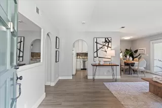 Photo #6: ML82038930 Listing 