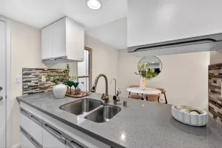 Photo #4: ML82038934 Listing 