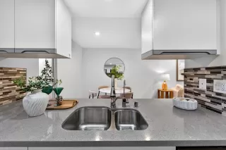 Photo #5: ML82038934 Listing 