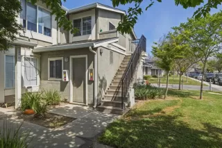 Photo #4: ML82039042 Listing 