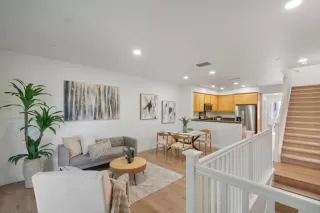 Photo #2: ML82039057 Listing 