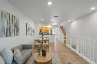 Photo #4: ML82039057 Listing 