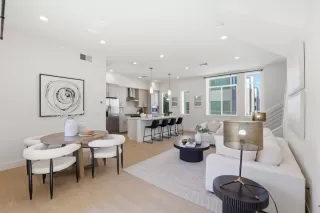 Photo #1: ML82039083 Listing 