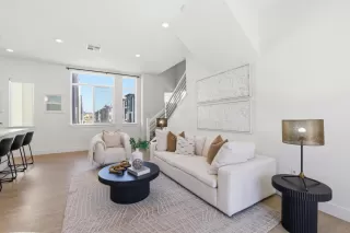 Photo #5: ML82039083 Listing 