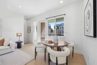 Photo #6: ML82039083 Listing 