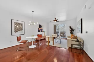 Photo #4: ML82039129 Listing 