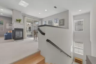 Photo #4: ML82039217 Listing 