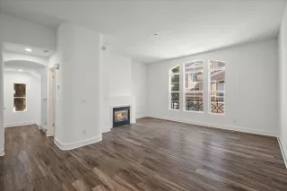 Photo #2: ML82039229 Listing 