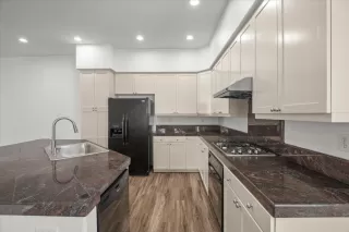 Photo #5: ML82039229 Listing 