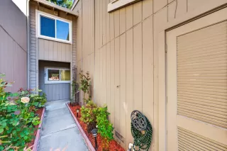 Photo #2: ML82039252 Listing 