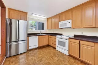 Photo #4: ML82039252 Listing 