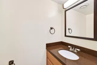 Photo #5: ML82039252 Listing 