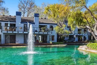 Photo #2: ML82039305 Listing 