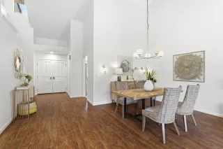 Photo #5: ML82039324 Listing 