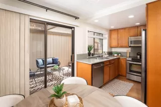 Photo #5: ML82039331 Listing