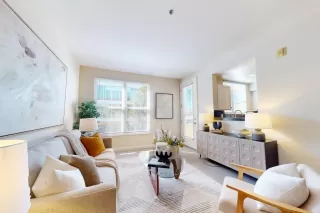 Photo #5: ML82039337 Listing 