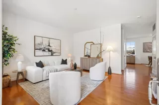 Photo #4: ML82039368 Listing