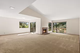 Photo #5: ML82039376 Listing 