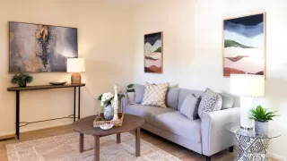 Photo #5: ML82039411 Listing