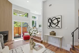 Photo #2: ML82039432 Listing 