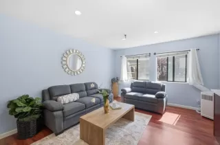 Photo #4: ML82039438 Listing 