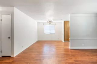 Photo #5: ML82039466 Listing 