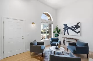 Photo #4: ML82039528 Listing 