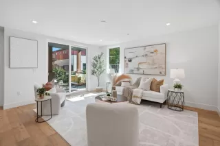 Photo #4: ML82039627 Listing 