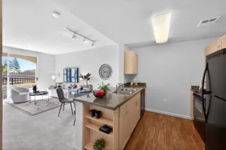 Photo #5: ML82039630 Listing