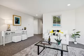 Photo #5: ML82039631 Listing