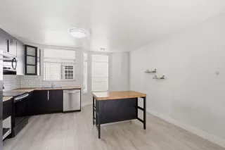 Photo #6: ML82039651 Listing