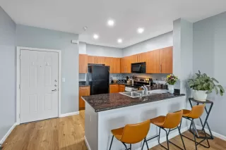 Photo #5: ML82039748 Listing 