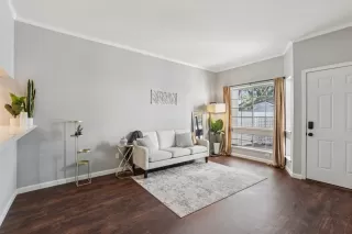 Photo #5: ML82039772 Listing 