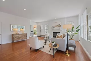 Photo #5: ML82039807 Listing 