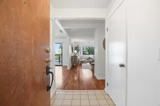 Photo #4: ML82039817 Listing