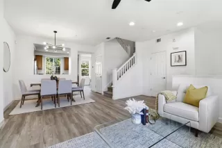 Photo #3: ML82039900 Listing 