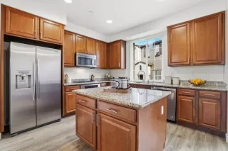 Photo #4: ML82039900 Listing 