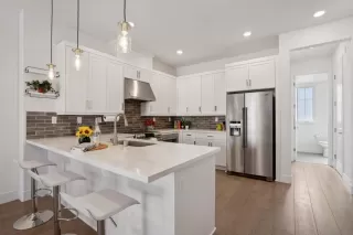 Photo #6: ML82039926 Listing 