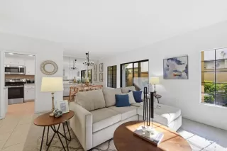 Photo #6: ML82039996 Listing 