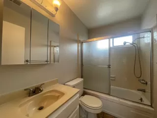 Photo #4: ML82040003 Listing 