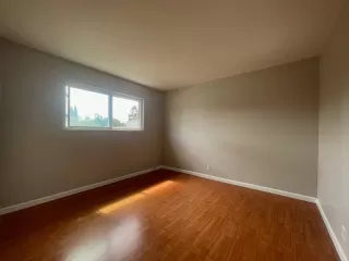 Photo #5: ML82040003 Listing 