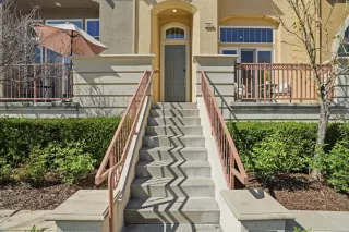 Photo #4: ML82040010 Listing