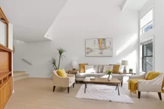 Photo #4: ML82040051 Listing