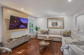 Photo #4: ML82040085 Listing