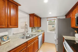 Photo #4: ML82040106 Listing 