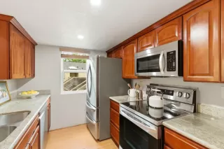 Photo #5: ML82040106 Listing 