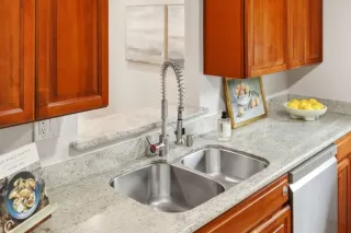 Photo #6: ML82040106 Listing 